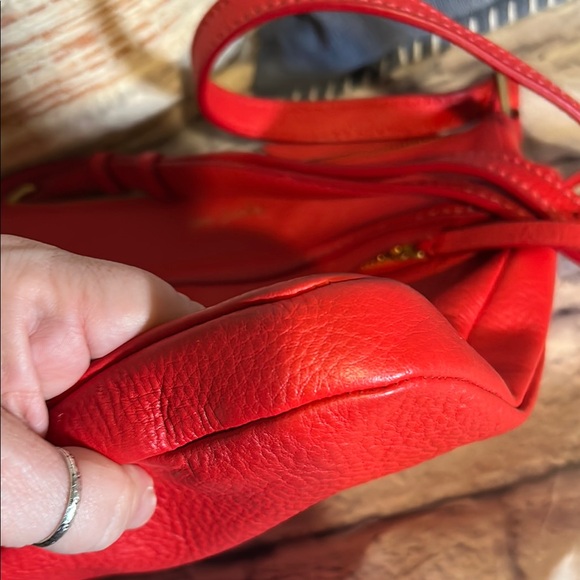 Vera Bradley Crossbody Bag with Luxurious Leather Finish - Picture 15 of 15